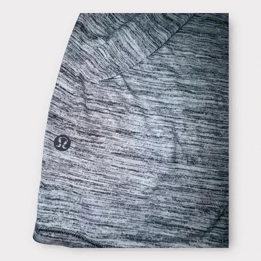 Women's Lululemon Tank 4 / Small Thin Racerback Heathered Gray - Picture 4 of 4